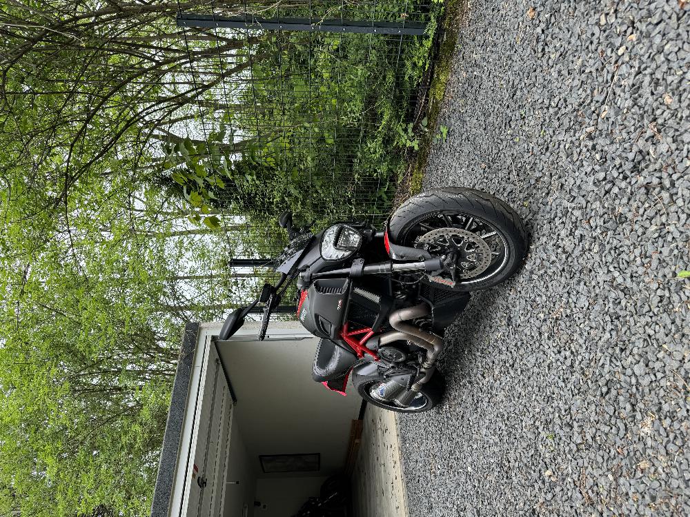 Motorrad verkaufen Ducati Diavel Red Carbon Ankauf